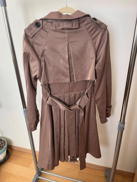 RUI RUE BOUTIQUE トレンチコート モカブラウン プリーツデザイン スプリングコート 新品タグ付 < 女性ファッション RUI RUE BOUTIQUE トレンチコート モカブラウン プリーツデザイン スプリングコート 新品タグ付 < 女性ファッションの
