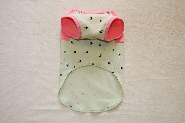 ヨーク切替プリントノースリーブT胴40cmダックス用(薄緑) < ペット/手芸/園芸  ヨーク切替プリントノースリーブT胴40cmダックス用(薄緑) < ペット/手芸/園芸の