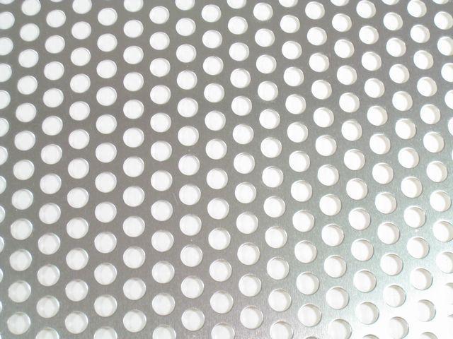 ハイラックスサーフ 取付例あり グリルパンチングメッシュ < 自動車/バイク ハイラックスサーフ 取付例あり グリルパンチングメッシュ < 自動車/バイク