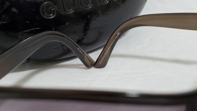 正規レア グッチ メタルベルトバックル装飾×ロゴ シールドサングラス 黒 グラマラスリフレクションクリアフレームアイウェア 付属有 < ブランド  正規レア グッチ メタルベルトバックル装飾×ロゴ シールドサングラス 黒 グラマラスリフレクションクリアフレームアイウェア 付属有 < ブランドの