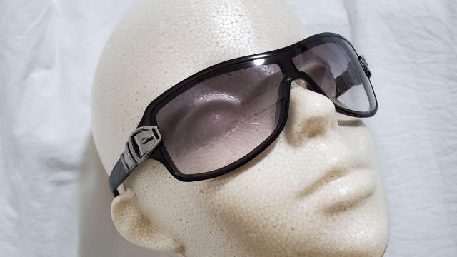 正規レア グッチ メタルベルトバックル装飾×ロゴ シールドサングラス 黒 グラマラスリフレクションクリアフレームアイウェア 付属有 < ブランド  正規レア グッチ メタルベルトバックル装飾×ロゴ シールドサングラス 黒 グラマラスリフレクションクリアフレームアイウェア 付属有 < ブランドの