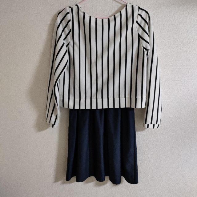 美品☆オフオン ストライプ ワンピース セットアップ  M < ブランド  美品☆オフオン ストライプ ワンピース セットアップ  M < ブランドの