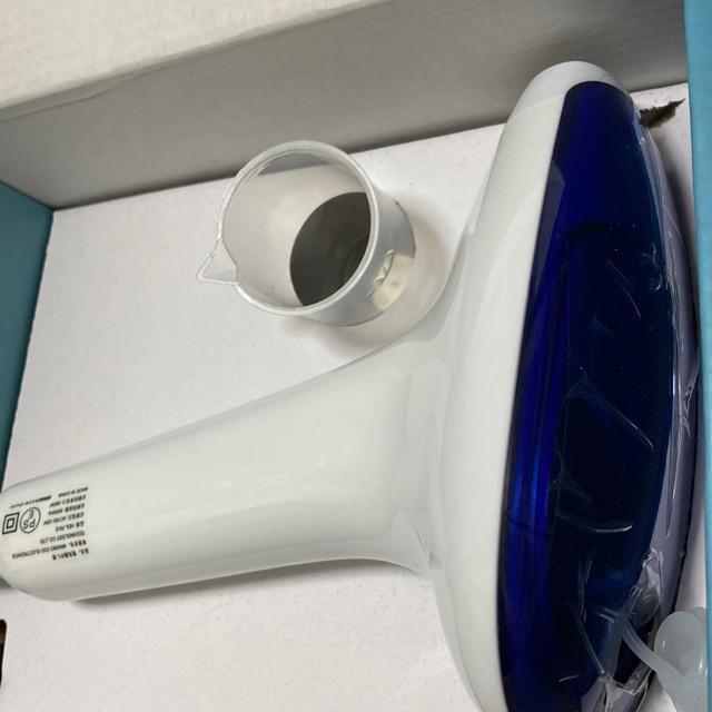 定価4,160円【新品】脱臭・防臭!スチームアイロン●青●アイロン 軽量 簡単操作 < 家電/AV 定価4,160円【新品】脱臭・防臭!スチームアイロン●青●アイロン 軽量 簡単操作 < 家電/AVの