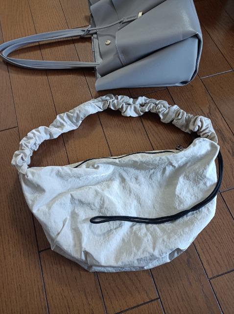 OPAQUE.CLIP★しなやか柔らかシャカカシャ素材バッグ★新品同様★素敵可愛い★オペークドットクリップ★ < 女性ファッション OPAQUE.CLIP★しなやか柔らかシャカカシャ素材バッグ★新品同様★素敵可愛い★オペークドットクリップ★ < 女性ファッションの