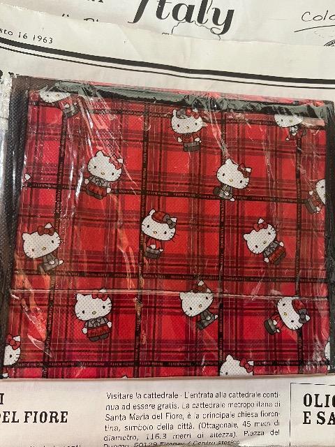 �n���[�L�e�B�~�m���̐R���E�H�[���|�P�b�g�� 