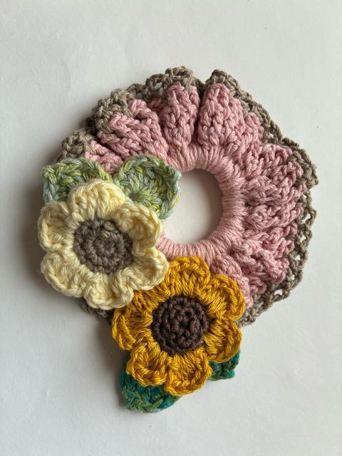 ハンドメイド シュシュ 満開ひまわり咲きました♪ コットン ピンク < 女性ファッション  ハンドメイド シュシュ 満開ひまわり咲きました♪ コットン ピンク < 女性ファッションの
