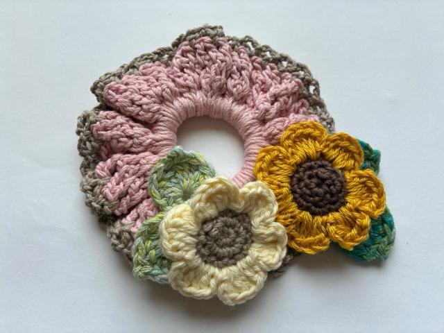 ハンドメイド シュシュ 満開ひまわり咲きました♪ コットン ピンク < 女性ファッション  ハンドメイド シュシュ 満開ひまわり咲きました♪ コットン ピンク < 女性ファッションの