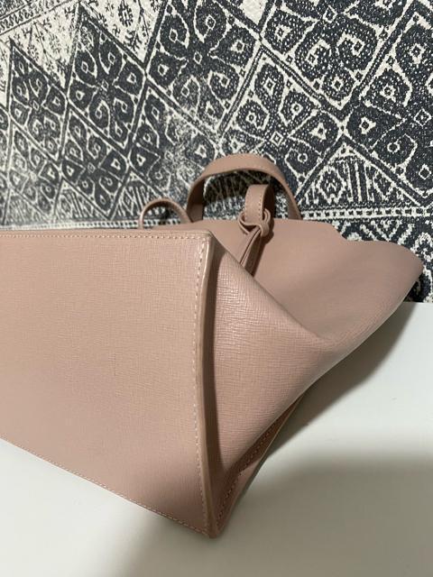 【美品】FURLA フルラ サリー レザー ハンドバッグ トートバッグ ピンク < ブランド  【美品】FURLA フルラ サリー レザー ハンドバッグ トートバッグ ピンク < ブランドの
