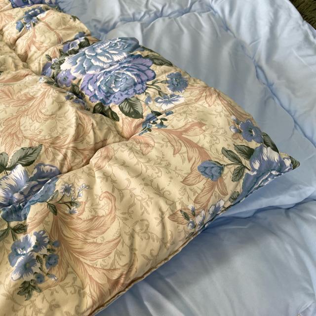 ボリューム羊毛混掛布団☆シングルサイズ☆150×200cm☆1.8kg < インテリア/ライフ ボリューム羊毛混掛布団☆シングルサイズ☆150×200cm☆1.8kg < インテリア/ライフの