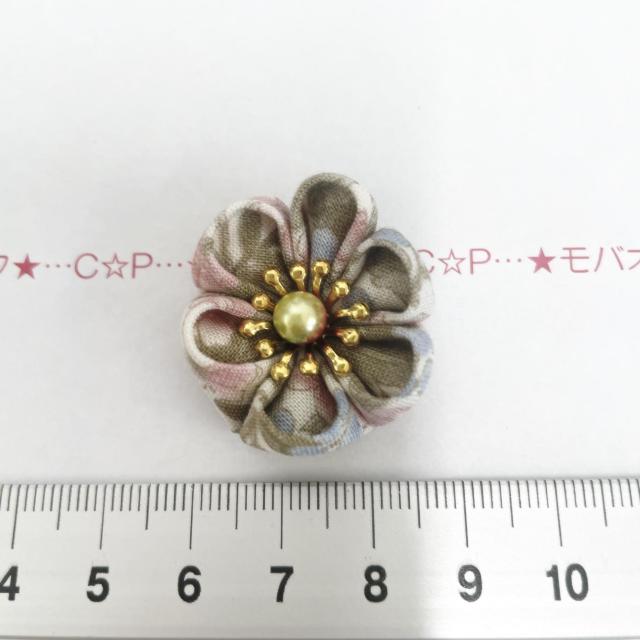 10*ハンドメイド♪つまみ細工風お花モチーフ 7 < 女性ファッション 10*ハンドメイド♪つまみ細工風お花モチーフ 7 < 女性ファッションの