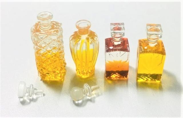 ミニチュア★ウイスキー4種類セット★栓も外せます★ < おもちゃ  ミニチュア★ウイスキー4種類セット★栓も外せます★ < おもちゃの