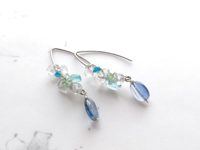 jewel*マルチカラーのV字ピアス*SF 20030 < 女性アクセサリー/時計 jewel*マルチカラーのV字ピアス*SF 20030 < 女性アクセサリー/時計の