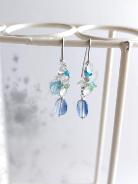 jewel*マルチカラーのV字ピアス*SF 20030 < 女性アクセサリー/時計 jewel*マルチカラーのV字ピアス*SF 20030 < 女性アクセサリー/時計の