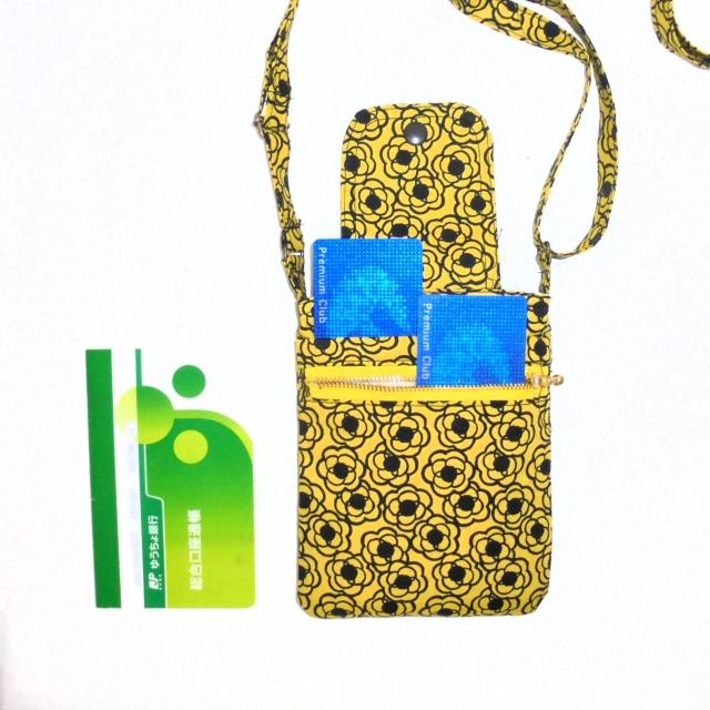 ◆カメリア柄×イエロー黄色地◆スマホポシェット ショルダー ポーチ < 女性ファッション ◆カメリア柄×イエロー黄色地◆スマホポシェット ショルダー ポーチ < 女性ファッションの