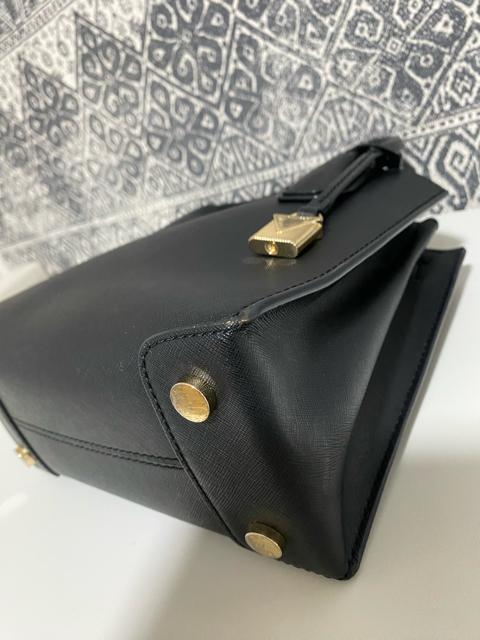 【美品】MICHAEL KORS マイケルコース レザー ハンドバッグ ブラック < ブランド  【美品】MICHAEL KORS マイケルコース レザー ハンドバッグ ブラック < ブランドの