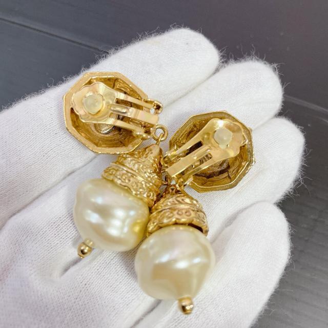 美品 ジャンルイシェレル ゴールド ネックレス イヤリングセット 高級  4215 < 女性アクセサリー/時計  美品 ジャンルイシェレル ゴールド ネックレス イヤリングセット 高級  4215 < 女性アクセサリー/時計の