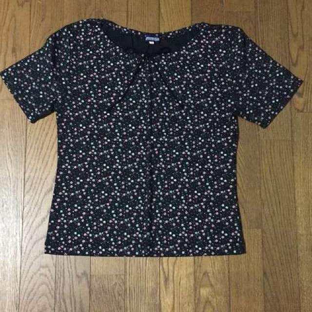 小花柄 半袖カットソー リボン Mサイズ < 女性ファッション  小花柄 半袖カットソー リボン Mサイズ  < 女性ファッションの
