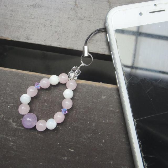 ラベンダーアメジストxローズクォーツxマザーオブパールストラップ 天然石 パワーストーン < 家電/AV ラベンダーアメジストxローズクォーツxマザーオブパールストラップ 天然石 パワーストーン < 家電/AVの