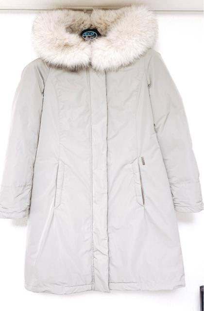 WOOLRICHIENABOWBRIDGEウールリッチイエナコラボ別注グレージュグレーベージュダウンコートフォックスファーFOX < ブランド WOOLRICHIENABOWBRIDGEウールリッチイエナコラボ別注グレージュグレーベージュダウンコートフォックスファーFOX < ブランドの