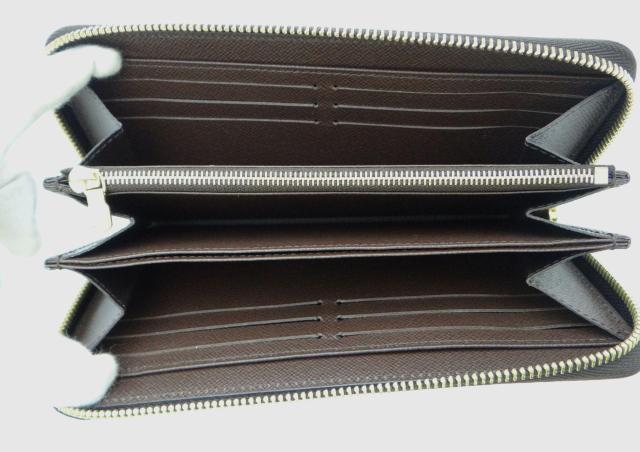 LOUIS VUITTON ルイヴィトン N41661 ダミエ・エベヌ ジッピー・ウォレット ラウンドファスナー長財布<USED> < ブランド LOUIS VUITTON ルイヴィトン N41661 ダミエ・エベヌ ジッピー・ウォレット ラウンドファスナー長財布<USED> < ブランドの