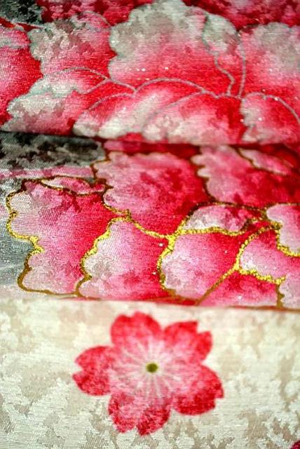 【最高峰】新品同様 金彩 銀通し シシュウ 笹 桜 牡丹 藤 中古振袖・袋帯 身丈168.5cm 裄丈68.5cm T3502 < 女性ファッション  【最高峰】新品同様 金彩 銀通し シシュウ 笹 桜 牡丹 藤 中古振袖・袋帯 身丈168.5cm 裄丈68.5cm T3502 < 女性ファッションの