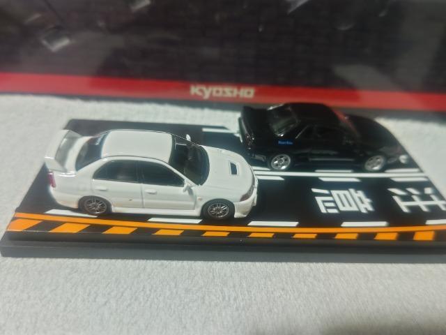 ���f���[�Y 1/64 ������D �X�J�C���C��R32 GT-R VS �O�H�����T�[ �����G�{4  �����B  ��鐴�� �� �z�r�[�� 