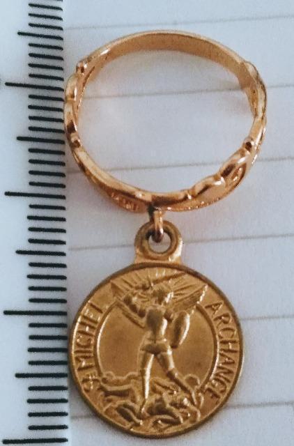 ミカエルメダイ リング < 女性アクセサリー/時計 ミカエルメダイ リング < 女性アクセサリー/時計の