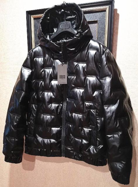 超超超大特価出品!12万9千円最高級EU製★イタリア・ミラノ発ブラックライン・超防寒グースダウンジャケット・48/L・黒 < 男性ファッション 超超超大特価出品!12万9千円最高級EU製★イタリア・ミラノ発ブラックライン・超防寒グースダウンジャケット・48/L・黒 < 男性ファッションの