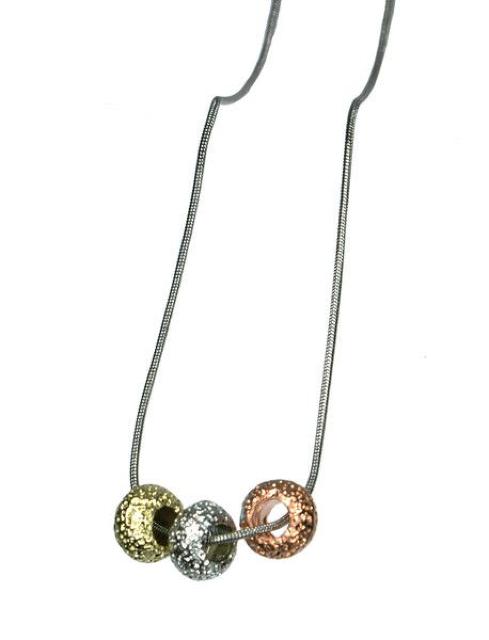 三連ワイヤーチェーンネックレス 可愛い 綺麗い シンプル 上品 キラキラ おしゃれ トップ モチーフ < 女性アクセサリー/時計  三連ワイヤーチェーンネックレス 可愛い 綺麗い シンプル 上品 キラキラ おしゃれ トップ モチーフ < 女性アクセサリー/時計の