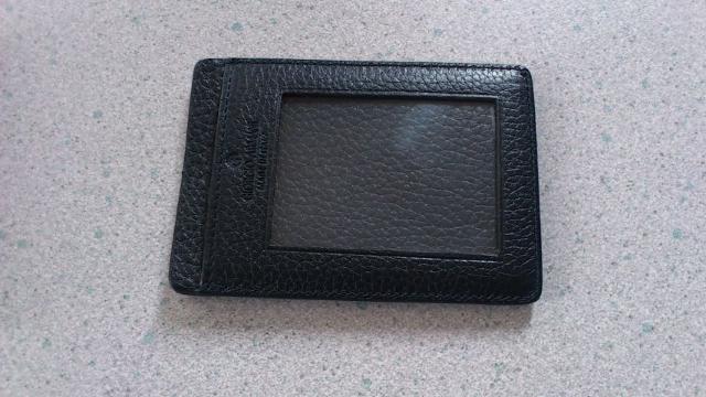 未使用!激安85%オフ、ジョルジオ・アルマーニ、定期入れ、パスケース(黒、イタリア製、定価49500円) < 男性ファッション  未使用!激安85%オフ、ジョルジオ・アルマーニ、定期入れ、パスケース(黒、イタリア製、定価49500円) < 男性ファッションの