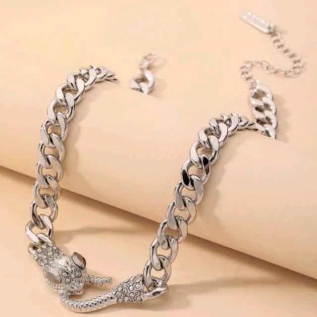 新品★ラインストーンゴージャススネークネックレス < 女性アクセサリー/時計  新品★ラインストーンゴージャススネークネックレス < 女性アクセサリー/時計の