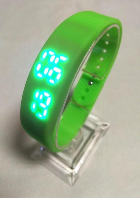 スマートブレスレット(グリーン) < 男性アクセサリー/時計 スマートブレスレット(グリーン) < 男性アクセサリー/時計の