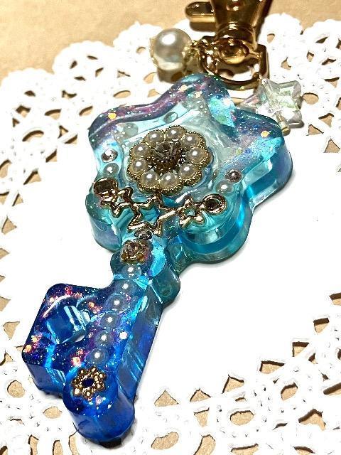 レジン シェイカー ハンドメイド バックチャーム < 女性ファッション レジン シェイカー ハンドメイド バックチャーム < 女性ファッションの