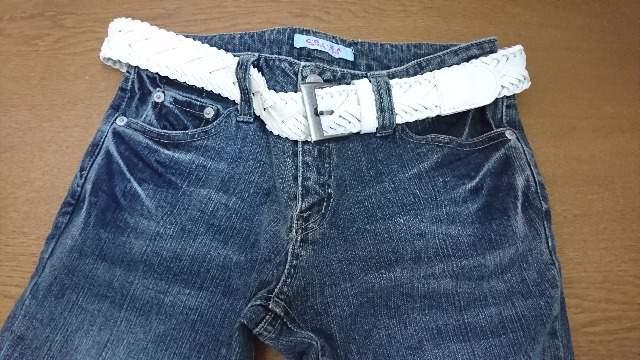 Honeys☆ロールアップ七分丈☆白ベルト付きデニム☆M☆新品 < ブランド Honeys☆ロールアップ七分丈☆白ベルト付きデニム☆M☆新品 < ブランドの