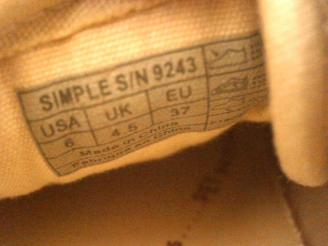 ◆simple シンプル スニーカー 中古品 レディース サイズ37 < 女性ファッション  ◆simple シンプル スニーカー 中古品 レディース サイズ37 < 女性ファッションの