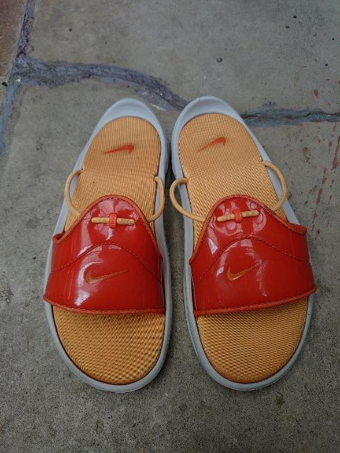 NIKE T_ QQcm Ôߊiɂ 