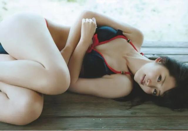 【送料無料】鈴木愛理 厳選写真フォトL判10枚セット D < タレントグッズ 【送料無料】鈴木愛理 厳選写真フォトL判10枚セット D < タレントグッズの