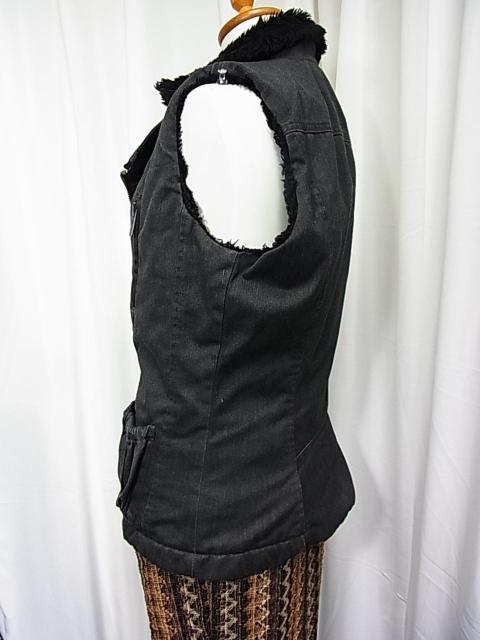 500円スタ★正規品 DIESEL ディーゼル ボア付きベスト S < ブランド 500円スタ★正規品 DIESEL ディーゼル ボア付きベスト S < ブランドの