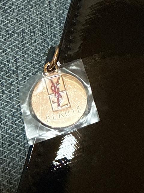 Yves Saint Laurent �u���b�N �~���[ �� �u�����h�� 