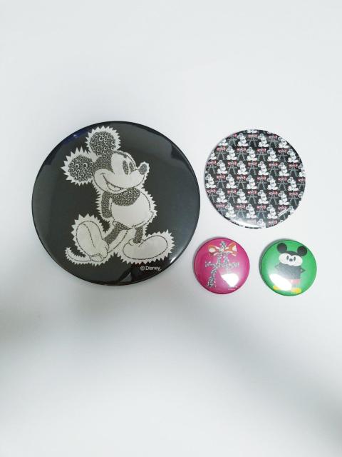 DISNEY ミッキー 缶バッチ 4個セット < アニメ/コミック/キャラクター DISNEY ミッキー 缶バッチ 4個セット < アニメ/コミック/キャラクターの