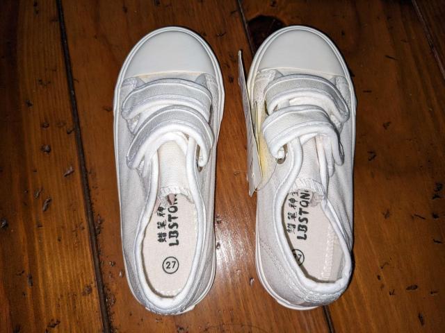 新品 16.5cm スニーカー ホワイト レディース キッズ 靴 シューズ < キッズ/ベビー  新品 16.5cm スニーカー ホワイト レディース キッズ 靴 シューズ < キッズ/ベビーの