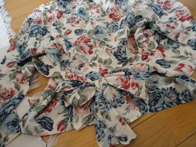 【お嬢様系】 激かわトップ 後ろがキュート < 女性ファッション  【お嬢様系】 激かわトップ 後ろがキュート < 女性ファッションの