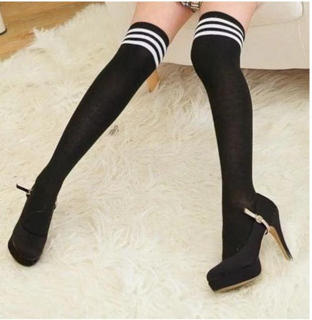 ネット最安値590円★人気3本ラインオーバーニーハイソックス F < 女性ファッション  ネット最安値590円★人気3本ラインオーバーニーハイソックス F < 女性ファッションの