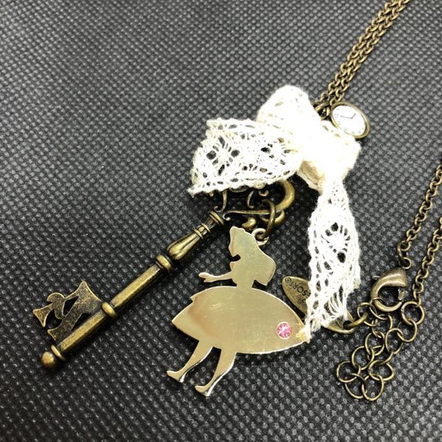 即決 Disney ディズニー 不思議の国のアリス ネックレス < 女性アクセサリー/時計 即決 Disney ディズニー 不思議の国のアリス ネックレス < 女性アクセサリー/時計の