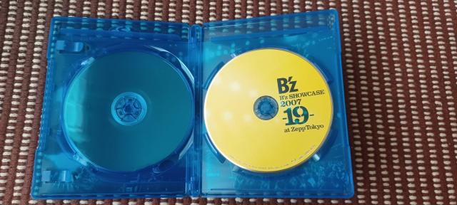 B’z LIVE in なんば 2006&B’z SHOWCASE 2007−19−at Zepp Tokyo(Blu-ray) < タレントグッズ  B’z LIVE in なんば 2006&B’z SHOWCASE 2007−19−at Zepp Tokyo(Blu-ray) < タレントグッズの