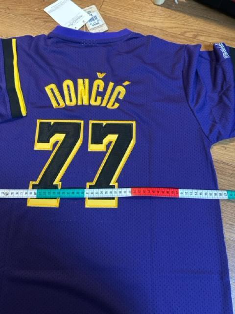 NBAロサンゼルス・レイカーズの半袖ユニホーム(XL) < レジャー/スポーツ NBAロサンゼルス・レイカーズの半袖ユニホーム(XL) < レジャー/スポーツの