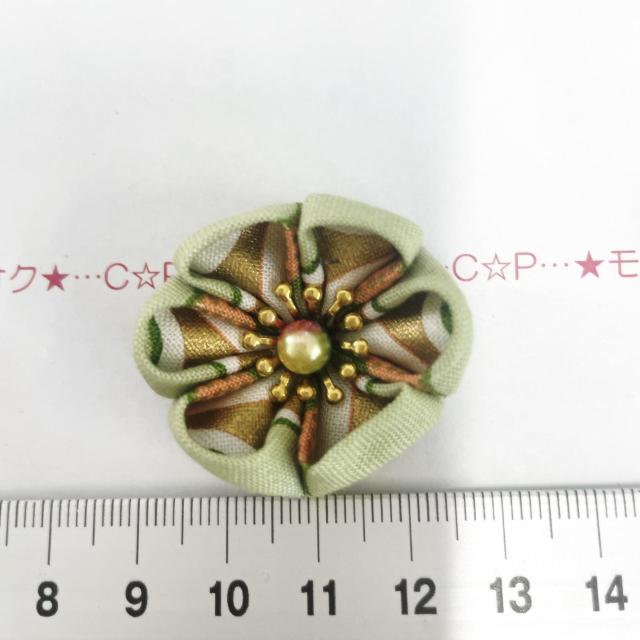 10*ハンドメイド♪つまみ細工風お花モチーフ 24 < 女性ファッション 10*ハンドメイド♪つまみ細工風お花モチーフ 24 < 女性ファッションの
