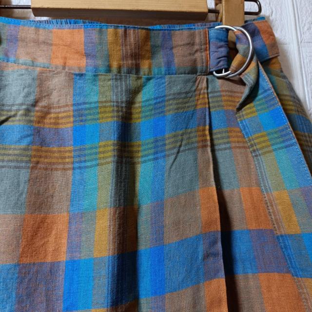 AMERICAN HOLIC★新品★ラップ風チェックフレアスカート < 女性ファッション AMERICAN HOLIC★新品★ラップ風チェックフレアスカート < 女性ファッションの