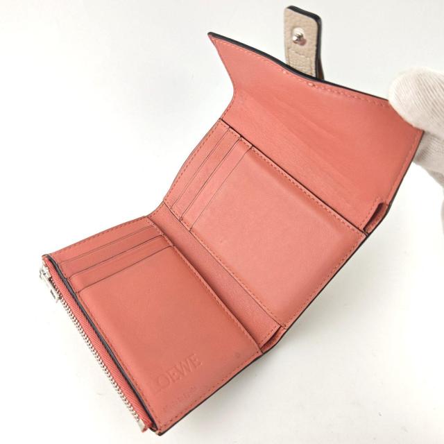 LOEWE z  uh 