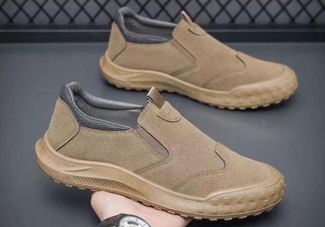 スニーカー メンズ スエード風 スリッポン フラット ブラック ベージュ 26cm 26.5cm < 男性ファッション スニーカー メンズ スエード風 スリッポン フラット ブラック ベージュ 26cm 26.5cm < 男性ファッションの